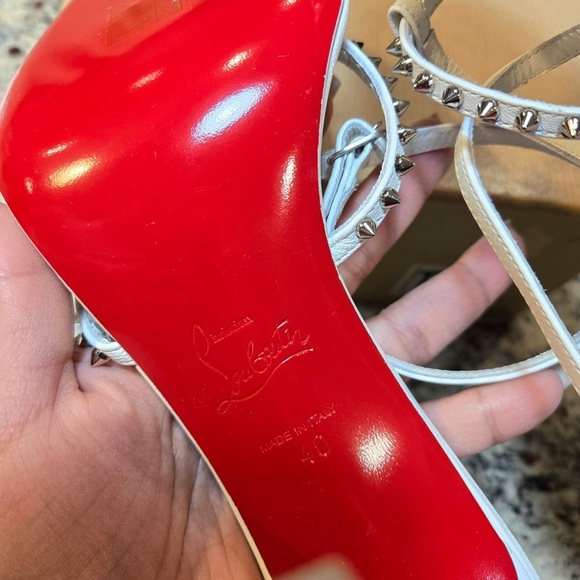 NEW Christian Louboutin Tatooska Spikes White Studded Women's Sandals Size 40 - Picture 10 of 12